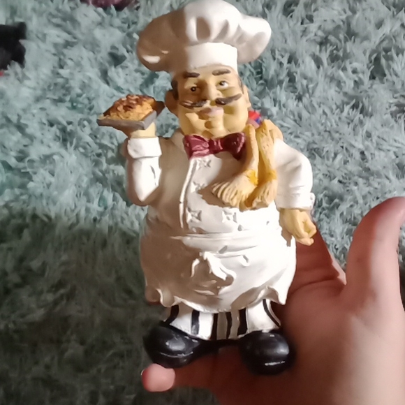 Kitchen Chef - Picture 3 of 3